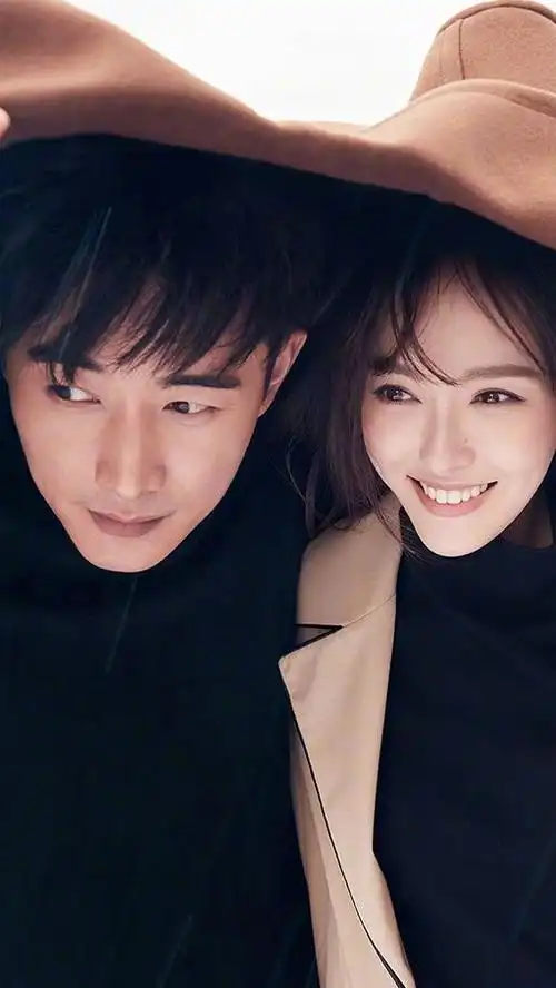 罗晋和唐嫣俩人因戏结缘一见钟情,并托付终身甜蜜走进婚姻殿堂,如今