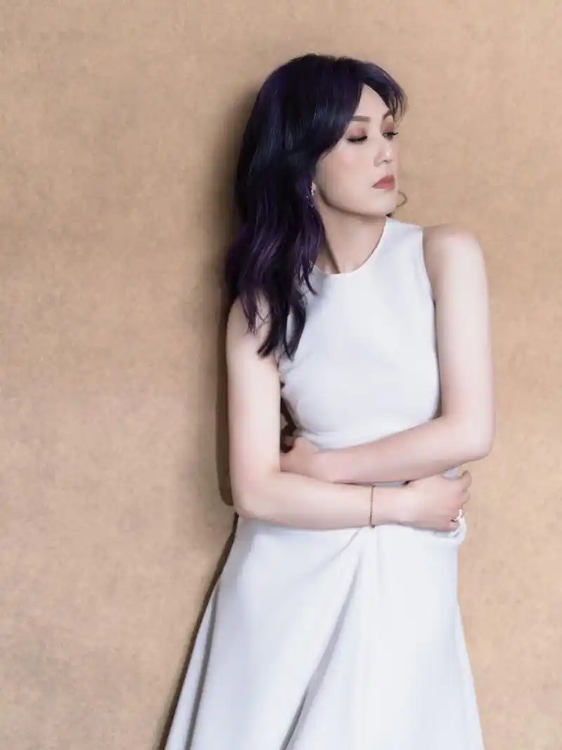 杨千嬅,儒雅随和的写真.[心]#明星