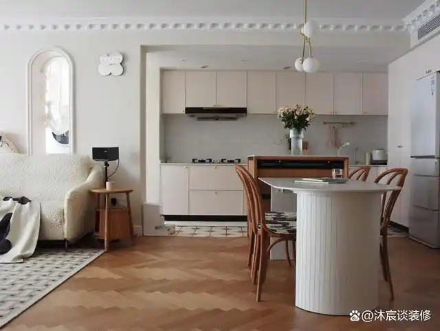 这么优雅的法式奶油风真值得细品,室内简约高级不说,还特别浪漫