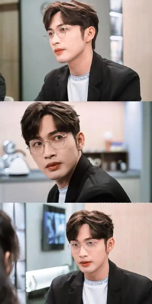 张彬彬从盯咚壁咚到吻咚##张彬彬是懂盯咚壁咚吻咚循序渐进的