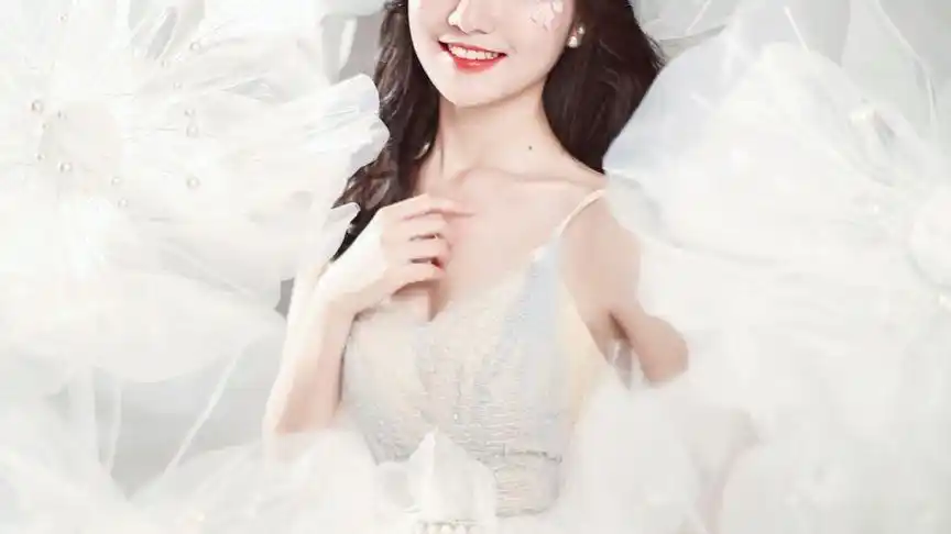 红格格美丽姐姐