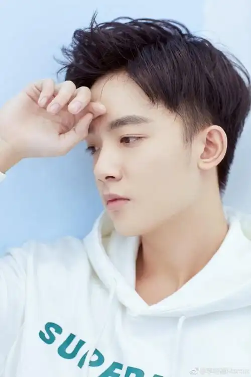 爱豆头像74.李明德