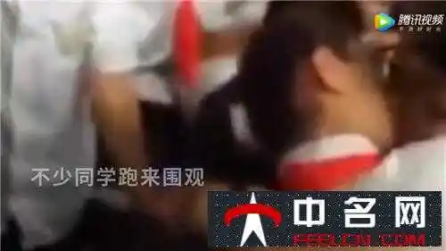 小学生教室激吻3分钟完整图现场画面不堪入目