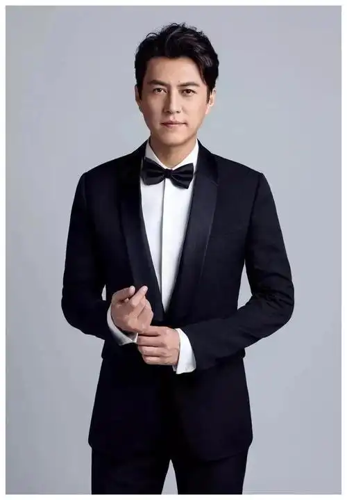 西装|胡歌|穿搭_网易订阅