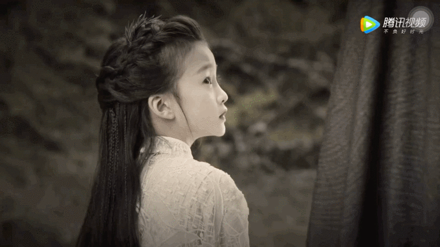 小司藤太可爱了,好久没见这么灵的小妹妹了