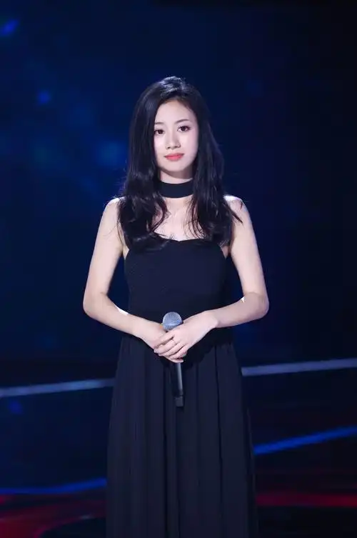 2021中国好声音导师对决第二场伍珂玥致敬经典谭轩辕释放自我