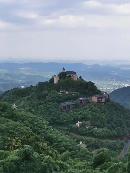莫干山国家级风景名胜区景点评级:aaaa亲爱的游客朋友,欢迎使用澄海cc