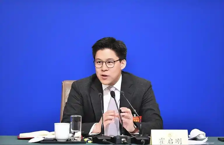 回顾霍启刚追妻郭晶晶父母反对女二女三横插险毁婚霍少好难