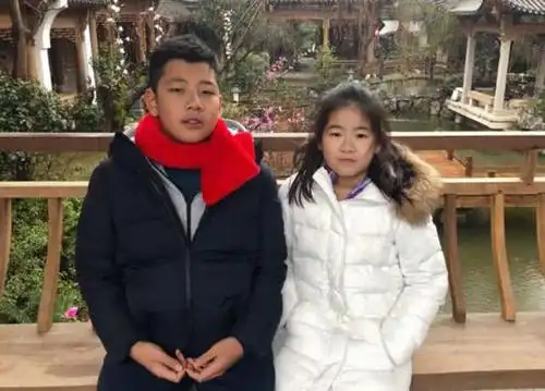 郭涛导演处女作首映,儿子女儿齐上阵打气,主演全是实力派_郭懿文