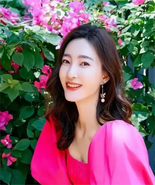 太扎心了!王丽坤与他同居8年,他却转身和别人结婚