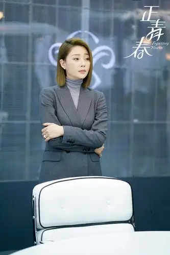 《正青春》渐入尾声 吴谨言殷桃塑造职场女性弧光_腾讯新闻