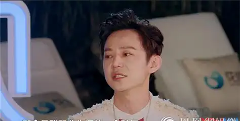 快乐大本营的何炅怎么了