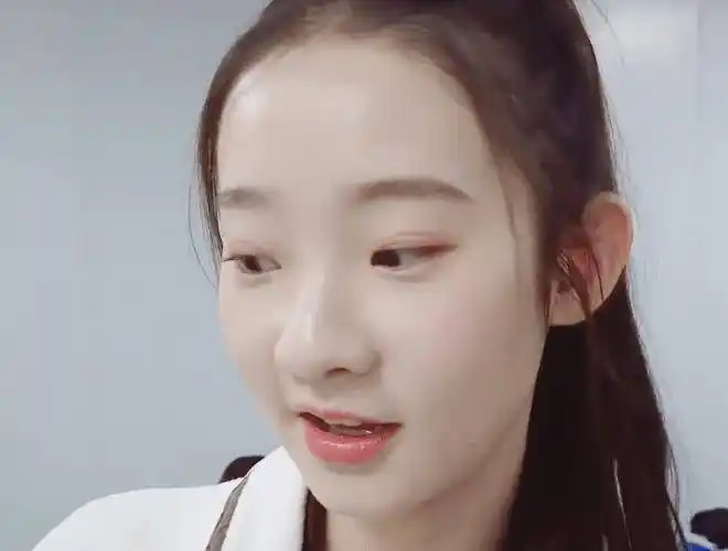 原创原创有一种奶油肌叫张艺凡镜头拉近的那一刻我承认我心动了