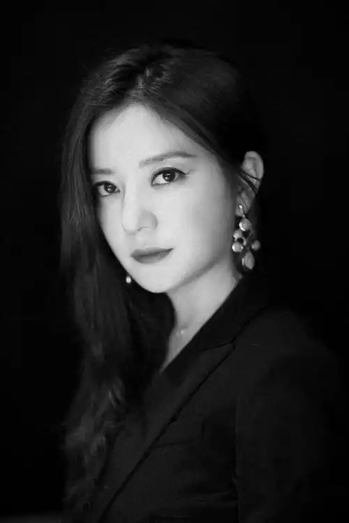 赵薇黑白时尚魅力写真大片高清图片