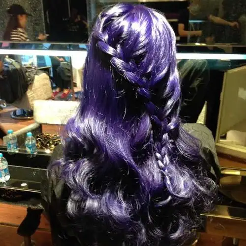 漂过的头发如何能做到非常有光泽 请专业美发师回答 谢谢