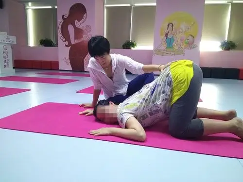 七个简单的小运动助胎儿入盆