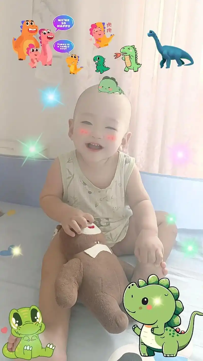 他知道每次妈妈一个人给他推头的时候安安静静的 他知道妈妈身体不