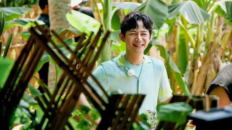 向往的生活成熟男神何炅时尚帅气剧照