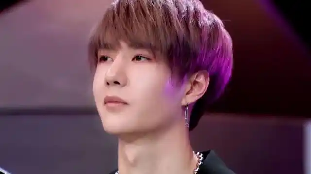 王一博笑容杀,谁能拒绝甜甜的小括号呢?