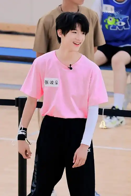 『tf家族夏季运动会』我的魔法只对你偏心我偏心就偏心·张峻豪超话