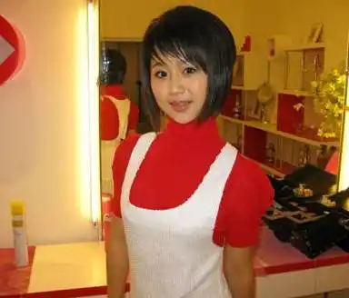 《家有儿女》杨紫成人礼 家居照显蜕变