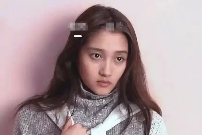 关晓彤生图被疯传,素颜根本没法看,工作室发文道歉?不接受!