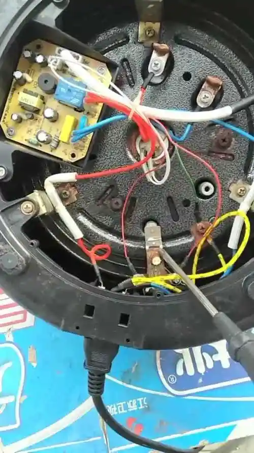 电压力锅显示e4故障码我教你自己修复