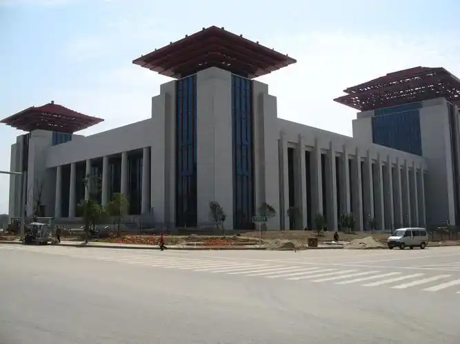 p>江西展演中心,一个融合现代高科技的演出阵地.