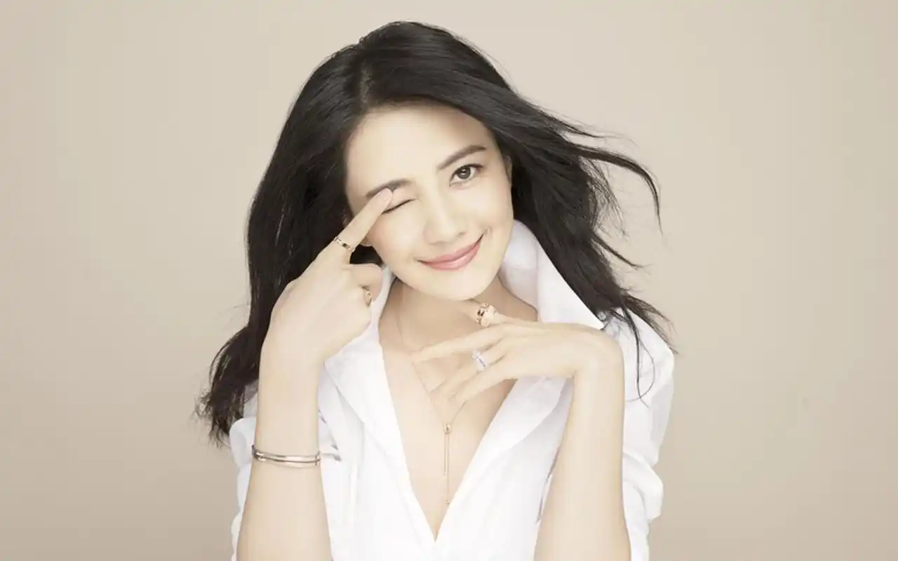 高圆圆优雅灵动时尚写真图片桌面壁纸