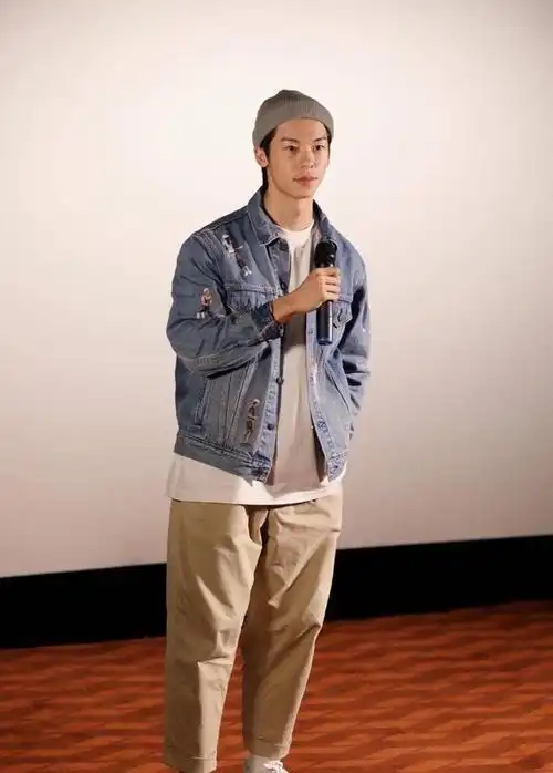 当男星们穿上牛仔外套,李现,李易峰,简单利落的清爽感