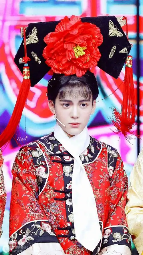 曾舜晞女装名场面