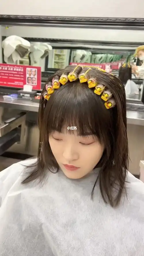 蓬松松发根烫适合发量少头顶平长春烫发