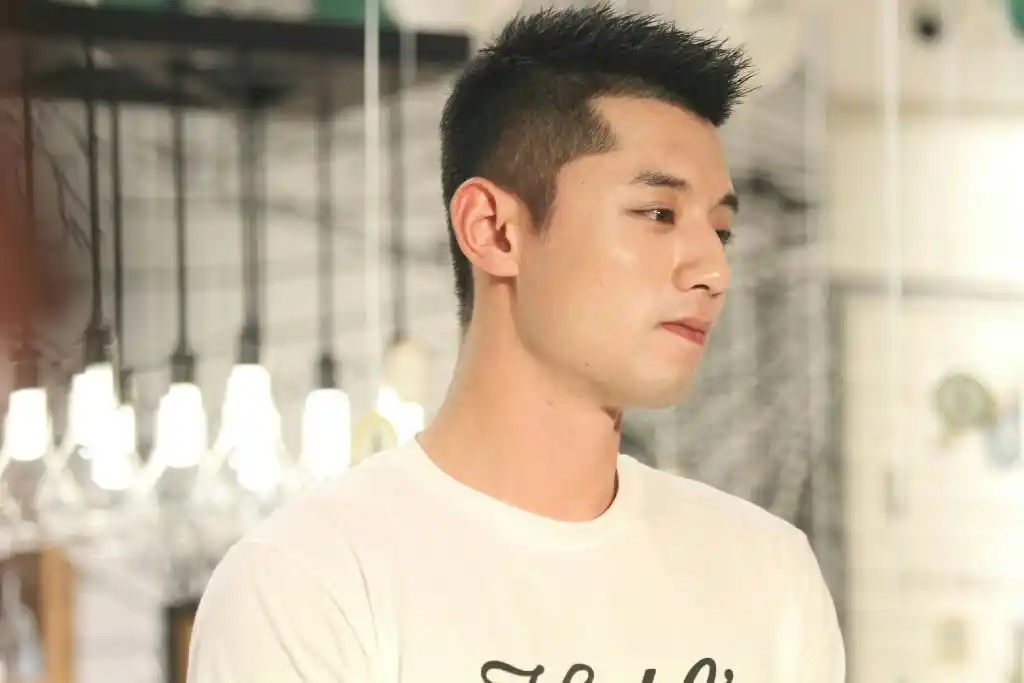 张继科 科颜氏活动 帅得我心神荡漾啊