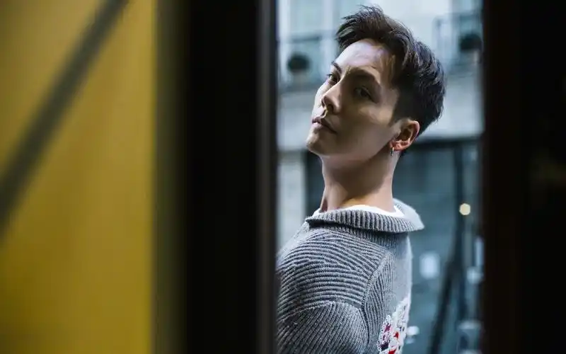 陈伟霆帅气写真