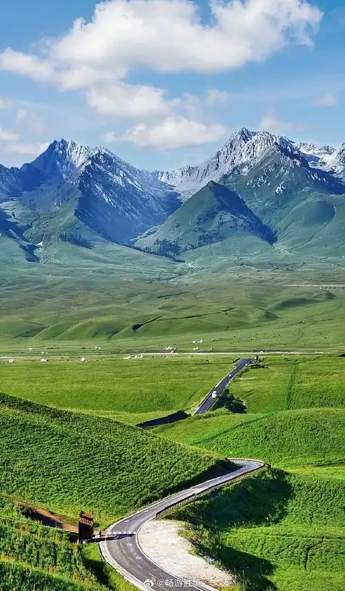 微博旅行家##新疆是个好地方##我们向前中国向上