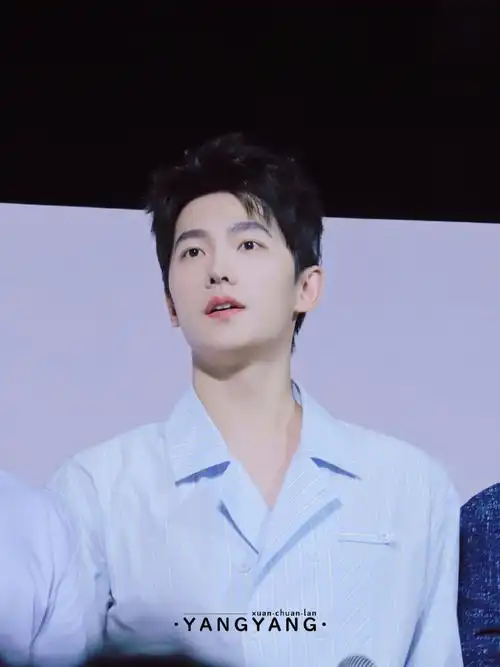 杨洋94    特别鸣谢照片提供:@d家_栗栗五行阵  禁改 | 禁