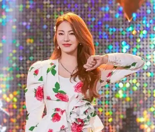 张雨绮退出综艺节目,看似替男友鸣不平,实则抢谢娜的话题_大本营_李