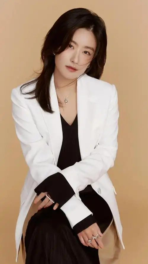 徐百卉名副其实的大美人