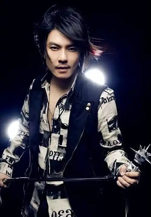 从工地走出来的"亚洲歌手"今年又要回来了,请做好支持阿杜_生活_电脑