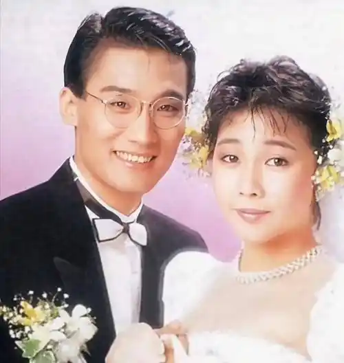 原创梁家辉老婆被批评身材走样又老土霸气喊话她在我心中越来越美