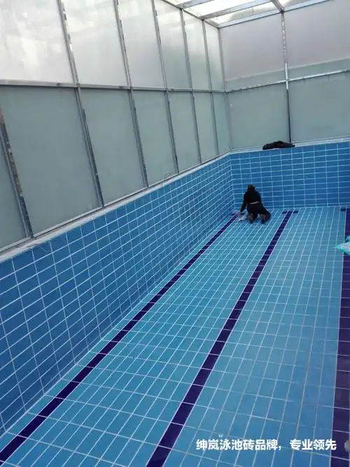 辽宁大连私人泳池标准游泳池瓷砖完成效果