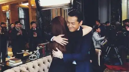 胡歌官宣好消息,两人一起合体现身民政局领证!