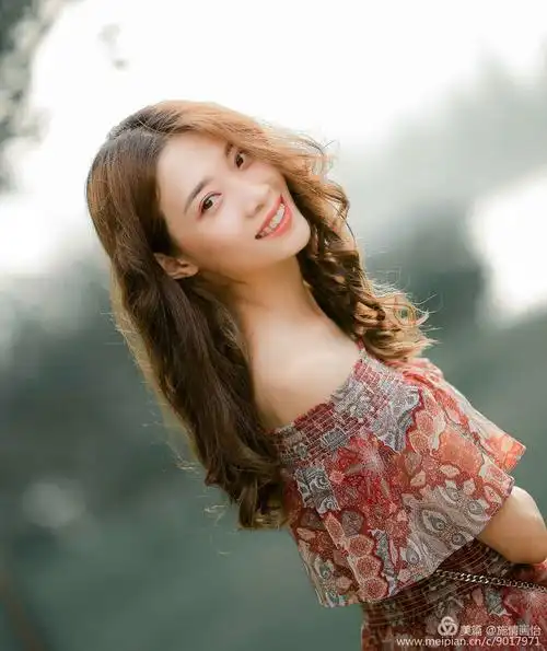 汤晓菲,成熟女人的魅力