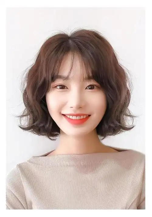 40女性剪哪种发型好看2024年流行这几款减龄有气质