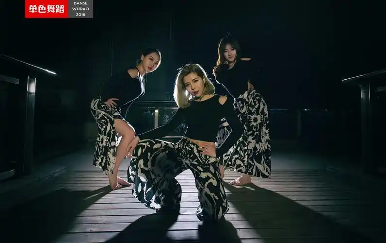 爵士舞的舞蹈特色 爵士舞教练培训