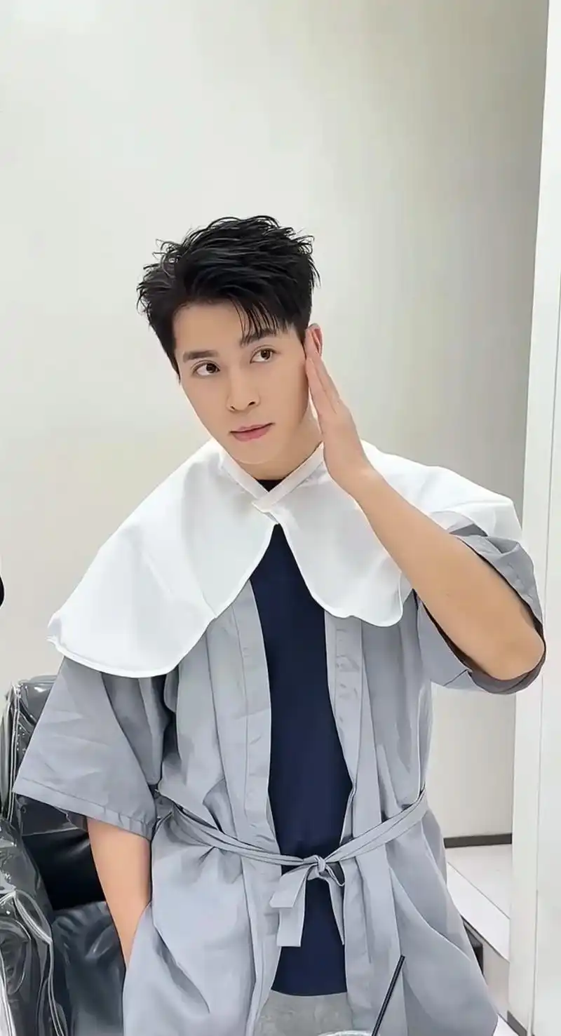 港风三七纹理!这款发型不仅时尚潮流,还超级省事! - 抖音