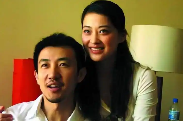 梅婷不嫌贫爱富,甘嫁普通人,最终寻得真爱,令天下妻子羡慕_曾剑_婚姻