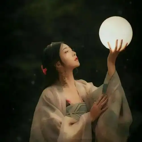 真人古风头像女生打伞|红衣行一把纸伞挡风华