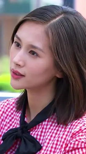 女主开着兰博基尼出场啦#王子文#青春无季-全民小视频