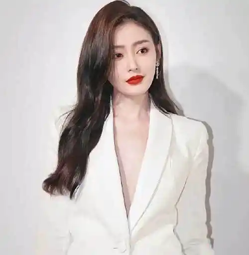 张天爱个人资料(张天爱个人简介) - 知识侠